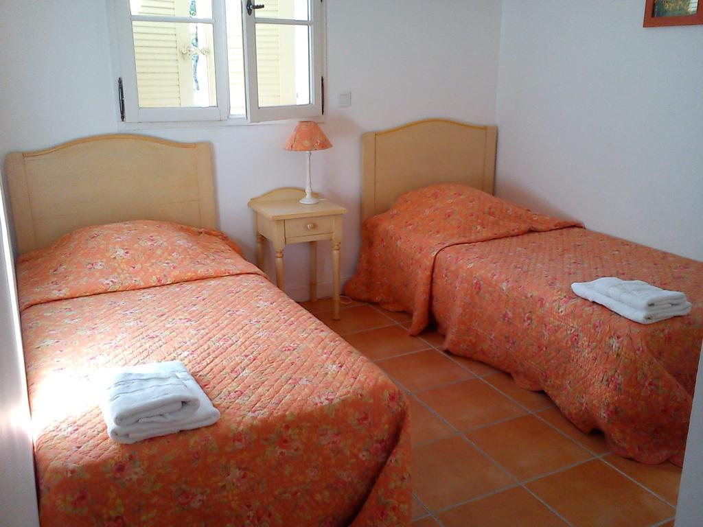 Provencal House In Fayence With Pool & Indoor Spa Værelse billede